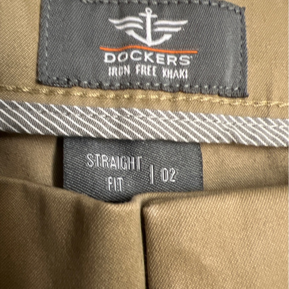 Dockers Classic Fit Mens Pants Size 36x29 Beige Chino Flat Front High Rise - Picture 3 of 3